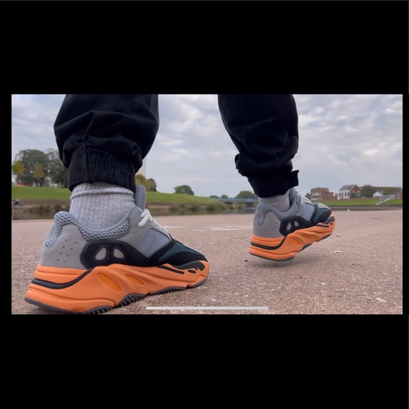 Yeezy 700 Wash Orange Men 5.5=Women 6.5-7 - Picture 9 of 13